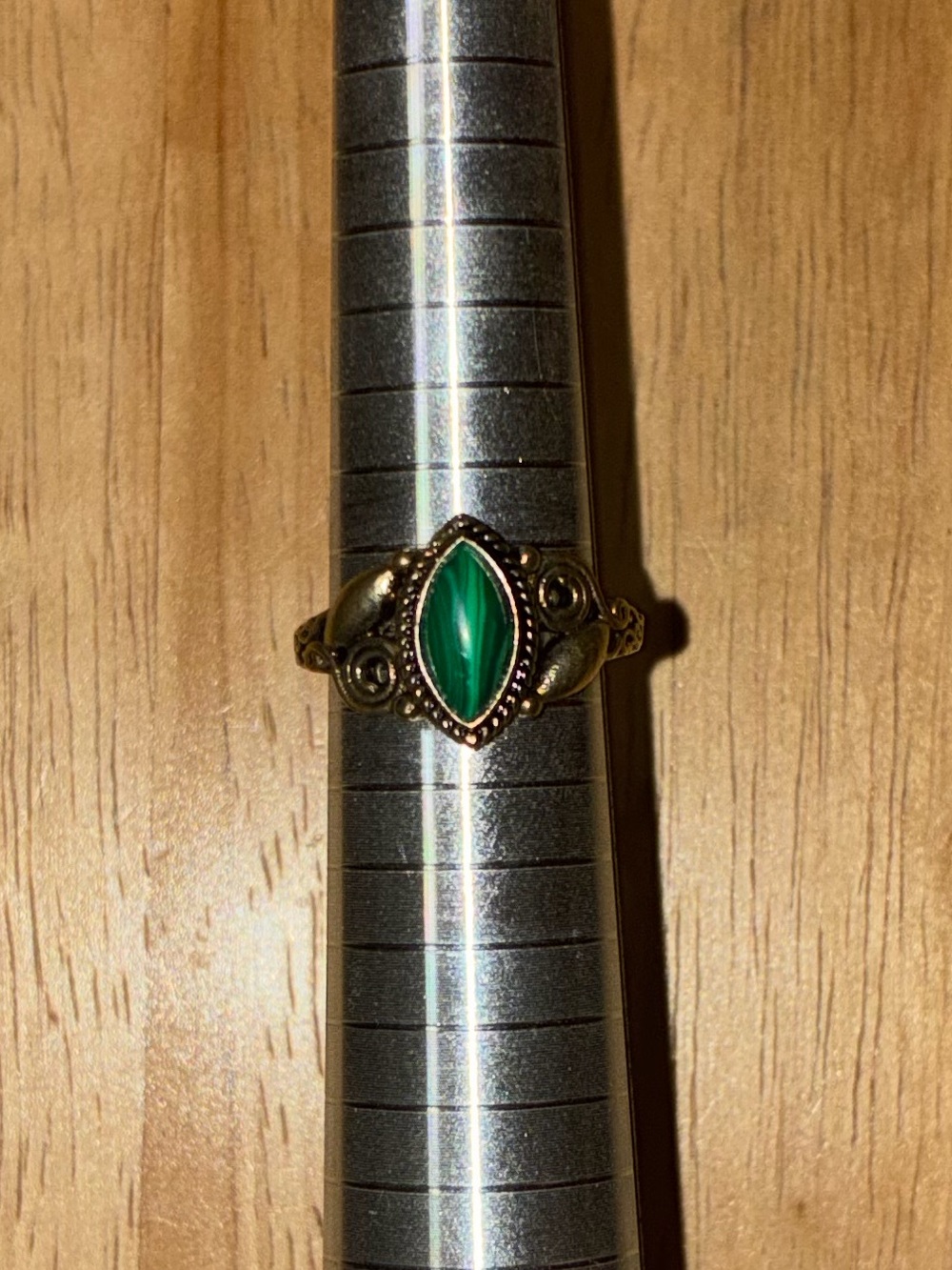 Vintage-Style Green Marquise Stone Ring